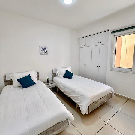 Georgiou 202 Apartman Lárnaka Kültér fotó
